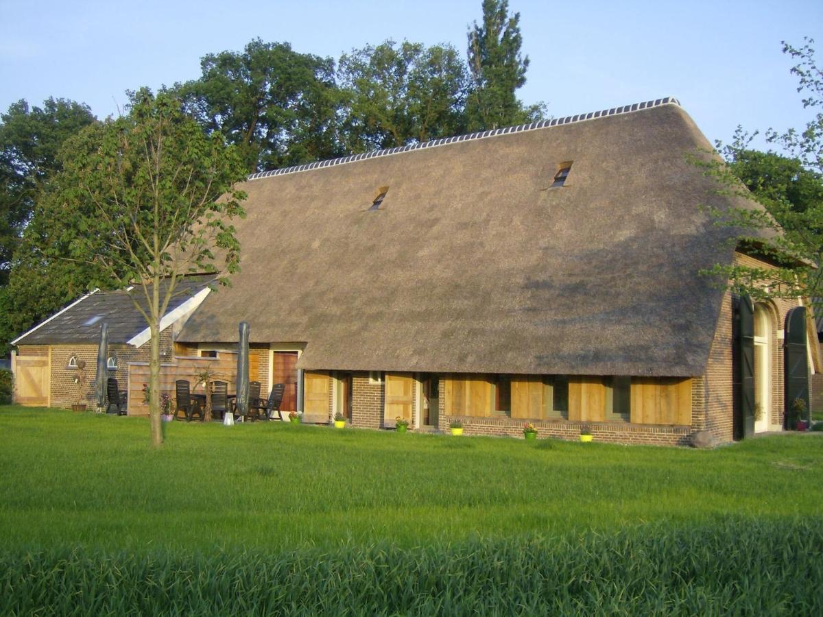 Вілла Monumental Farm In The Ash Landscape Geesteren  Екстер'єр фото